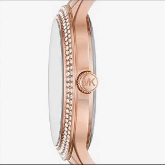 MICHAEL KORS